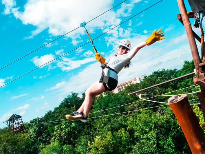 La Aventura Original de la Tirolina en Cozumel