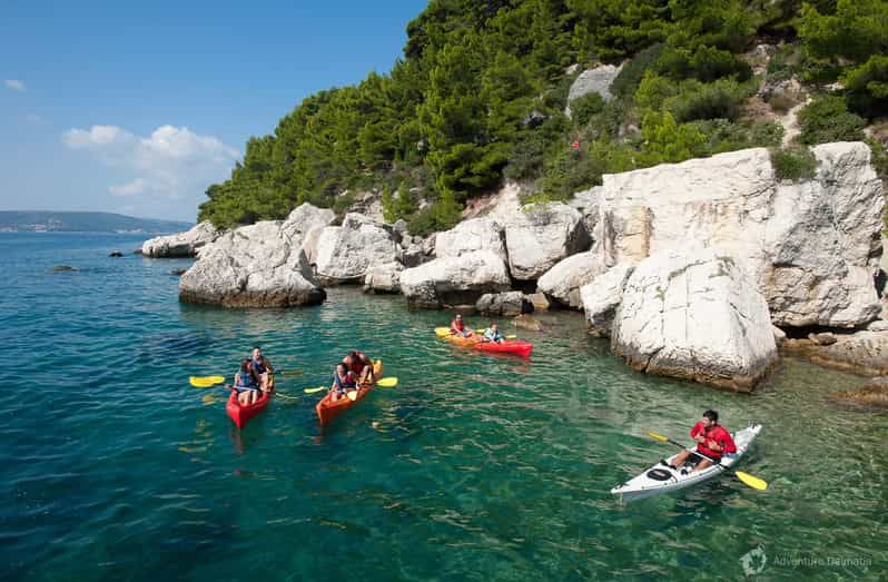 Makarska: Aventura en kayak de mar y snorkel