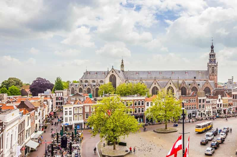 Gouda: Entrada a la Iglesia de San Juan con Audioguía