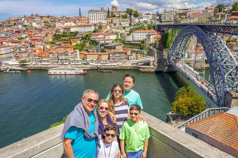 Excursión Privada de 2 días de Lisboa a Oporto y Vuelta a Lisboa