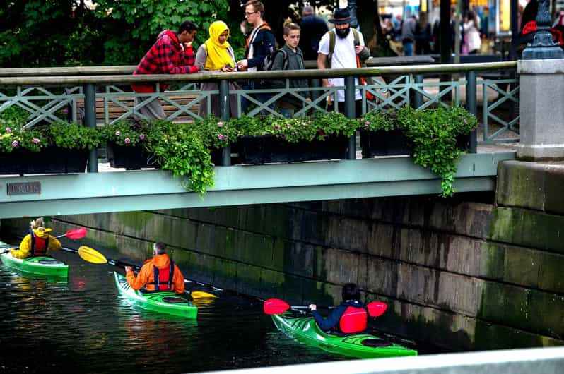 Tour de la ciudad en kayak