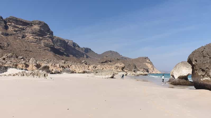 Salalah Oeste: Playa de Fazayah, Camellos, Tumba de Job y Hoyo Soplador