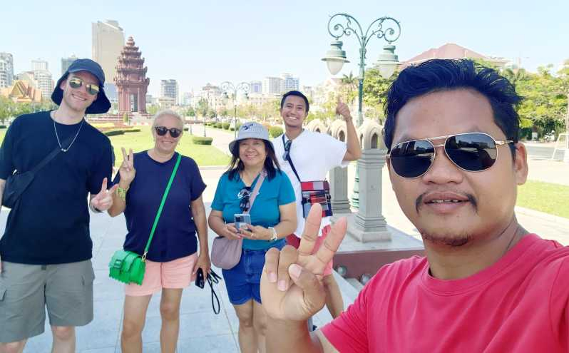 Phnom Penh: Tour de la ciudad con S21 y visita a los Campos de la Muerte