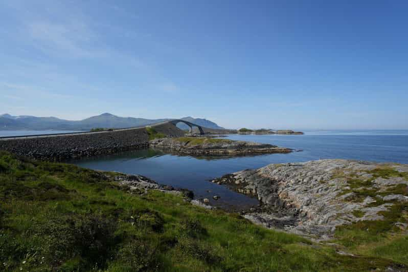 Molde: Ruta del Océano Atlántico y Varden Tour en autobús con audioguía