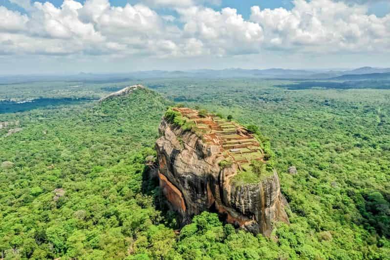 Desde Kandy Excursión privada de un día a Sigiraya en Tuk-tuk