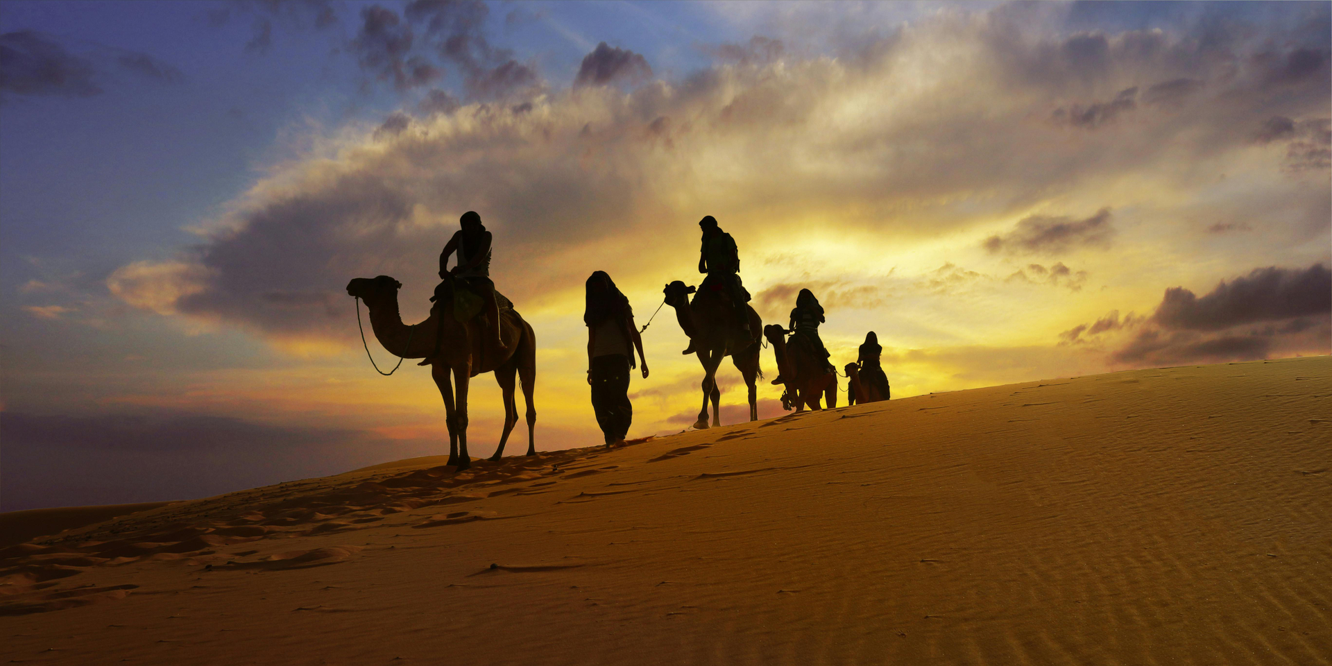 Safari con cena en las dunas desde Sharjah
