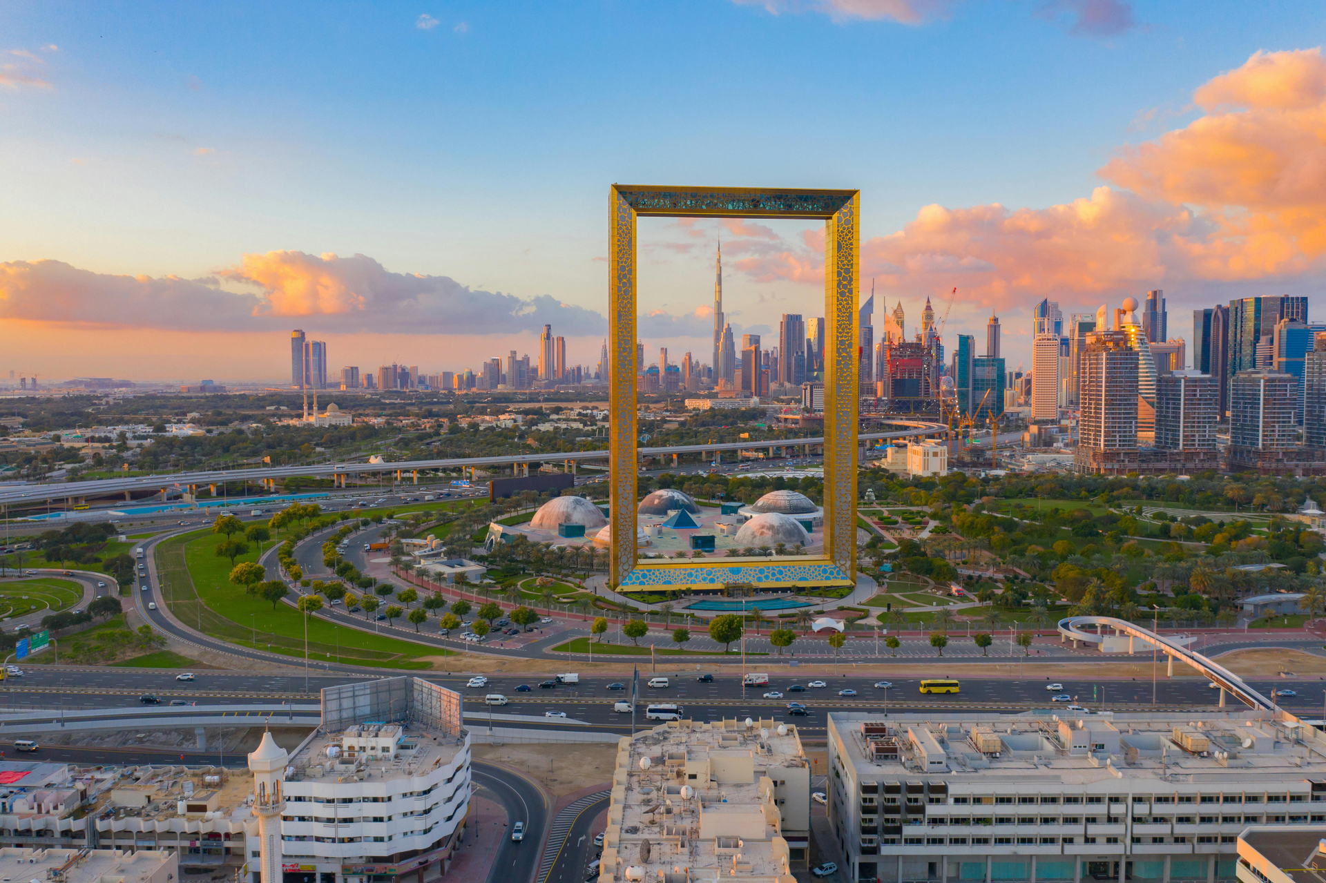 Entradas Dubai Frame con recorrido de medio día por Dubái desde Sharjah