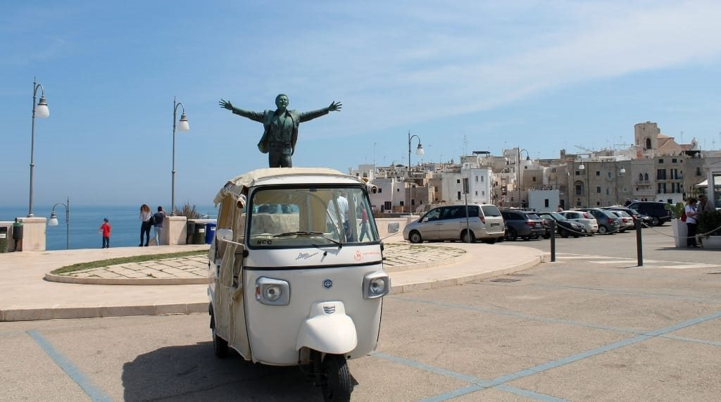 Polignano a Mare en Ape Calessino