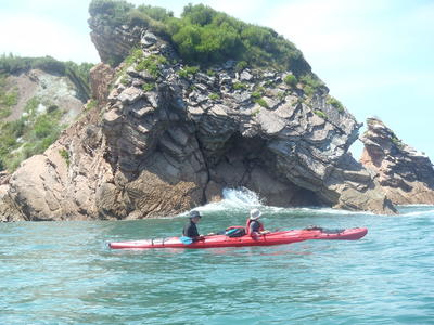 Excursiones en kayak de mar cerca de Biarritz