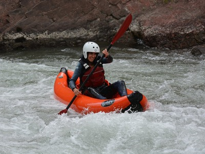 Descenso en canoa por el río Noguera Pallaresa en Sort