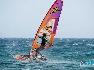 Curso de windsurf intermedio en Las Cucharas, Costa Teguise