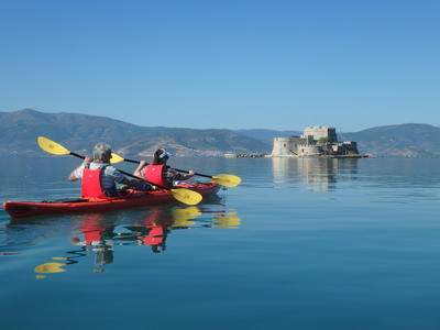 Excursiones en kayak de mar en Nafplio