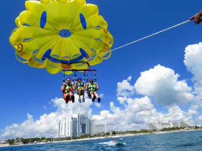 Vuelos en paracaídas en Cancún