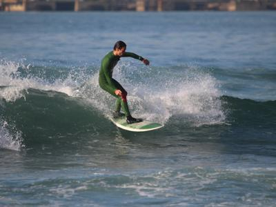 Clases de surf en la playa de Matosinhos, Oporto