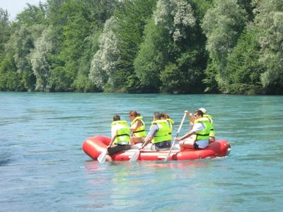 Rafting en el río Aare, cerca de Berna