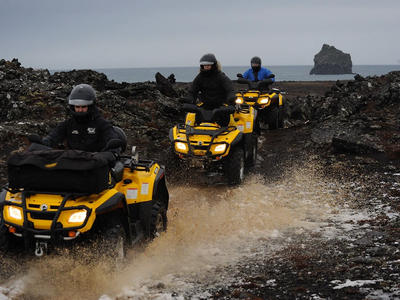 Quads en la península de Reykjanes