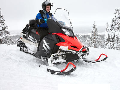 Excursión en moto de nieve en Rovaniemi