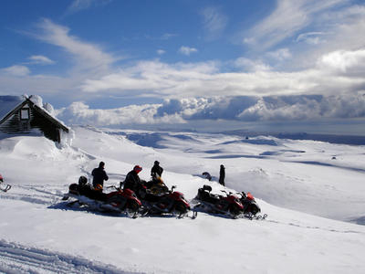 Excursión en moto de nieve por el glaciar Mýrdalsjökull