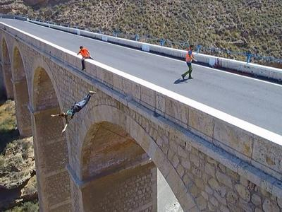 Puenting 35m en el puente de Gádor, Almería