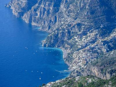 Senderismo de ida y vuelta a la cima del Monte Tre Calli, Costa de Amalfi