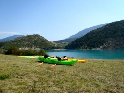 Ubicación Canoë-Kayak sur le Lac de Castillon, près de Castellane, Saint André les Alpes