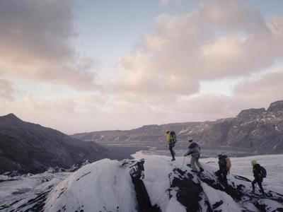 Expedición de senderismo por el glaciar Sólheimajökull