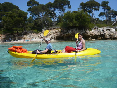 Descubra las islas Lérin en kayak de mar cerca de Cannes, Francia