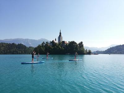 Excursión en Stand Up Paddle en el Lago Bled