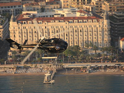 Vuelos privados en helicóptero sobre la Costa Azul desde Cannes
