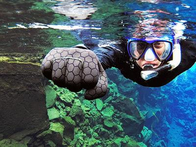 Buceo en Silfra, cerca de Reykjavik