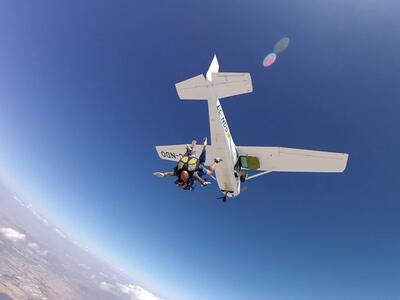 Salto en paracaídas en tándem en Totana, Murcia (4200 m)