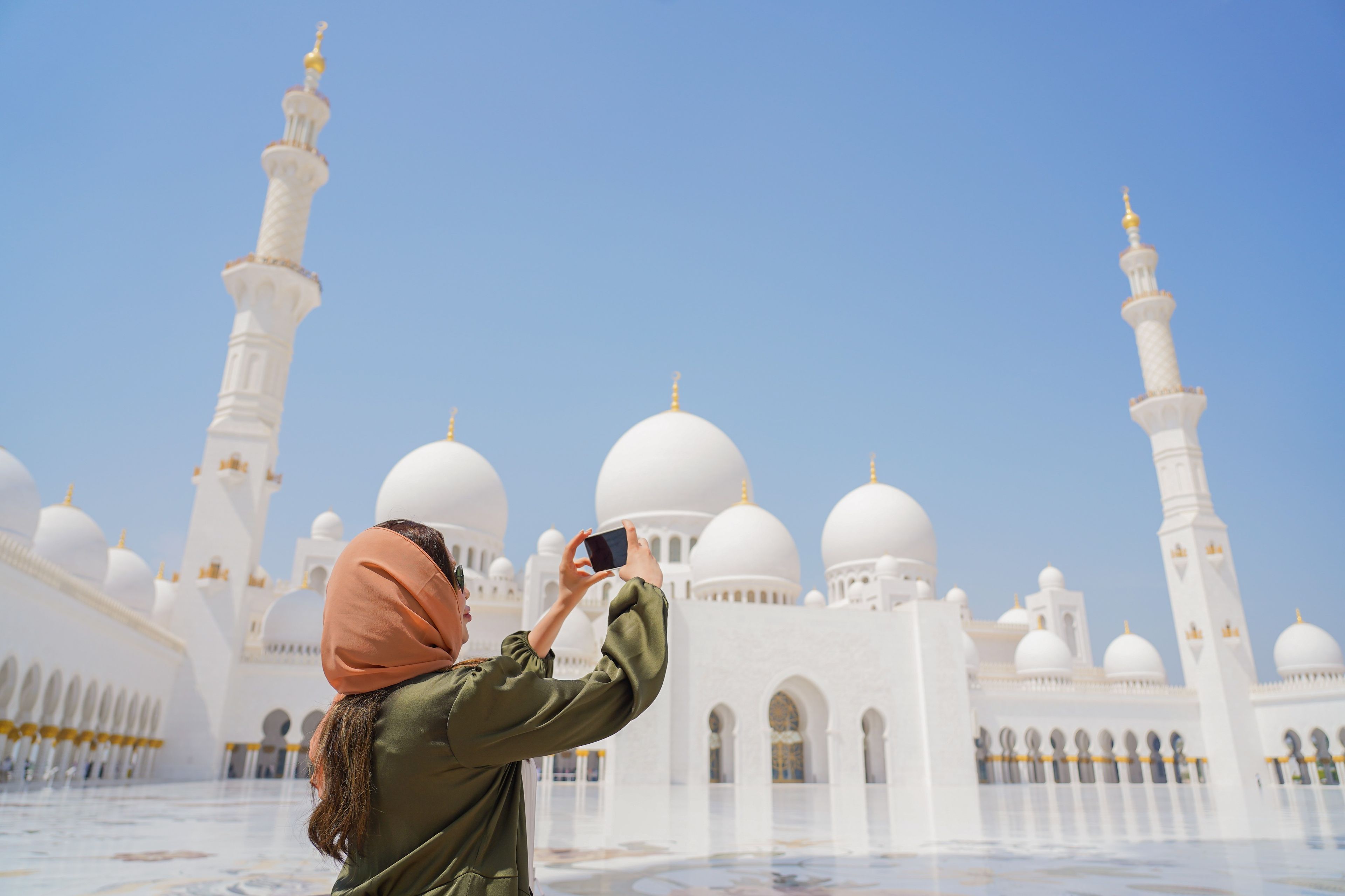 Imagen del tour: Visita guiada a la Mezquita Sheikh Zayed de Abu Dhabi desde Dubai