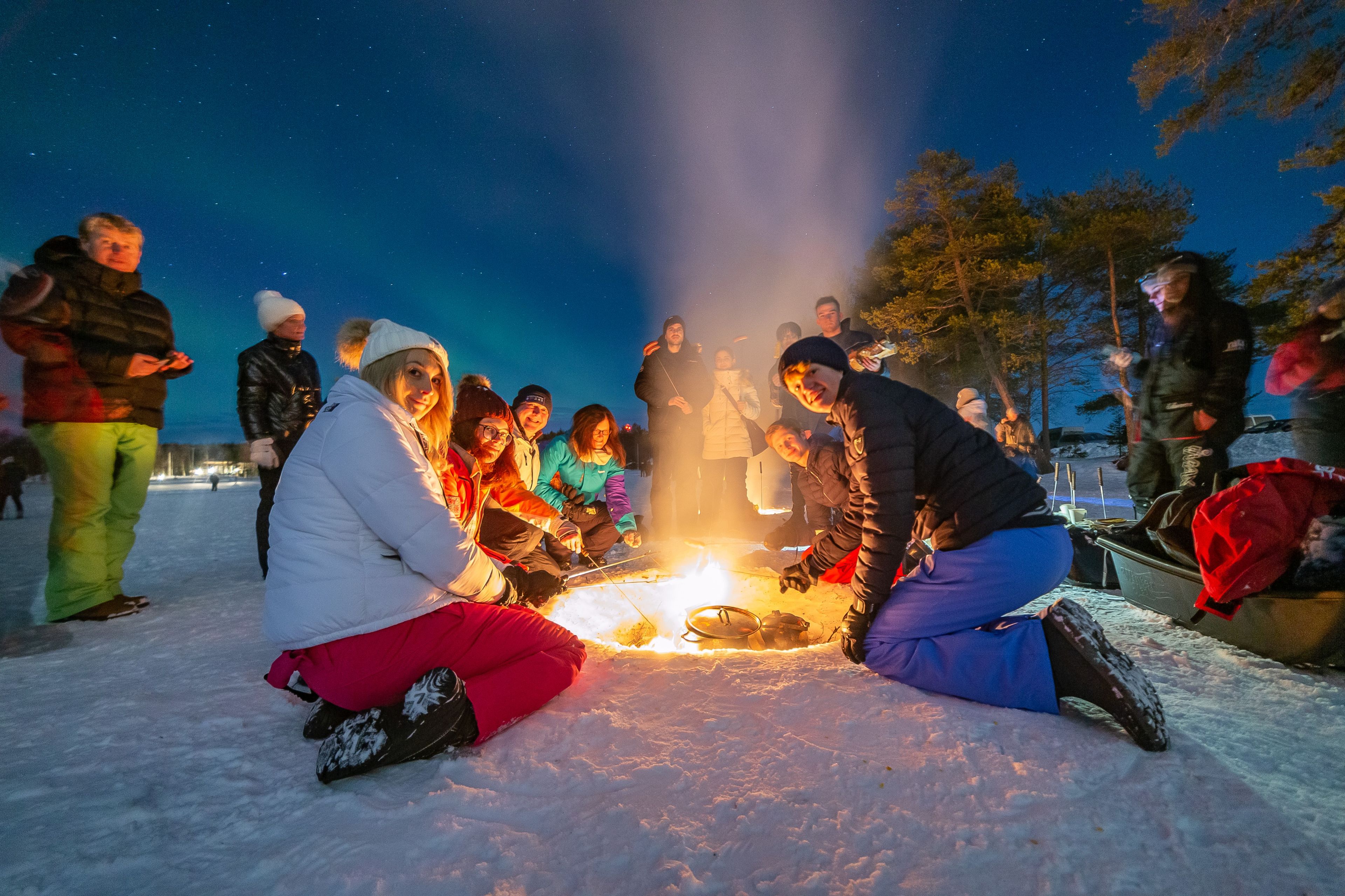 Imagen del tour: Excursión a la Aurora Boreal de Laponia con barbacoa lapona