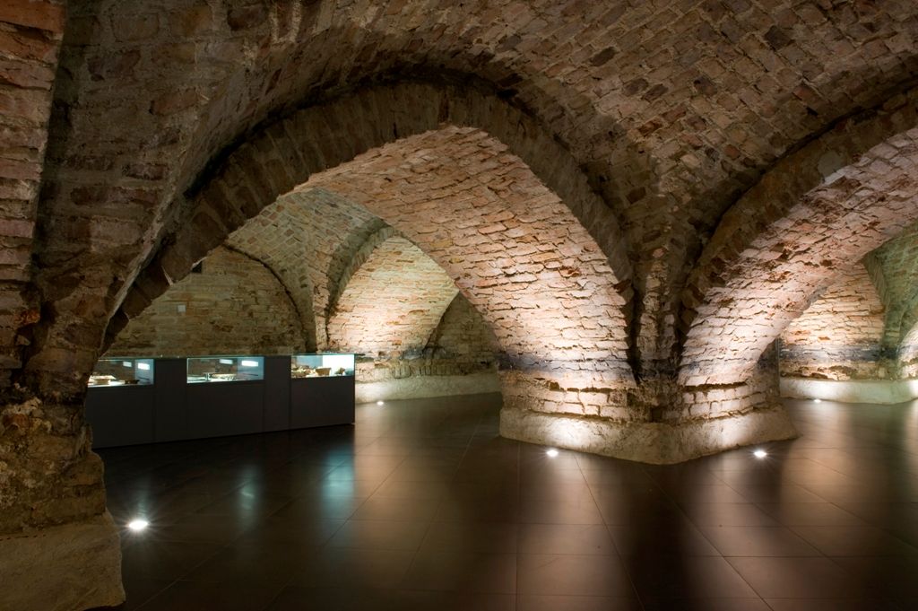 Imagen del tour: Criptas de la catedral de Vilnius: Visita guiada