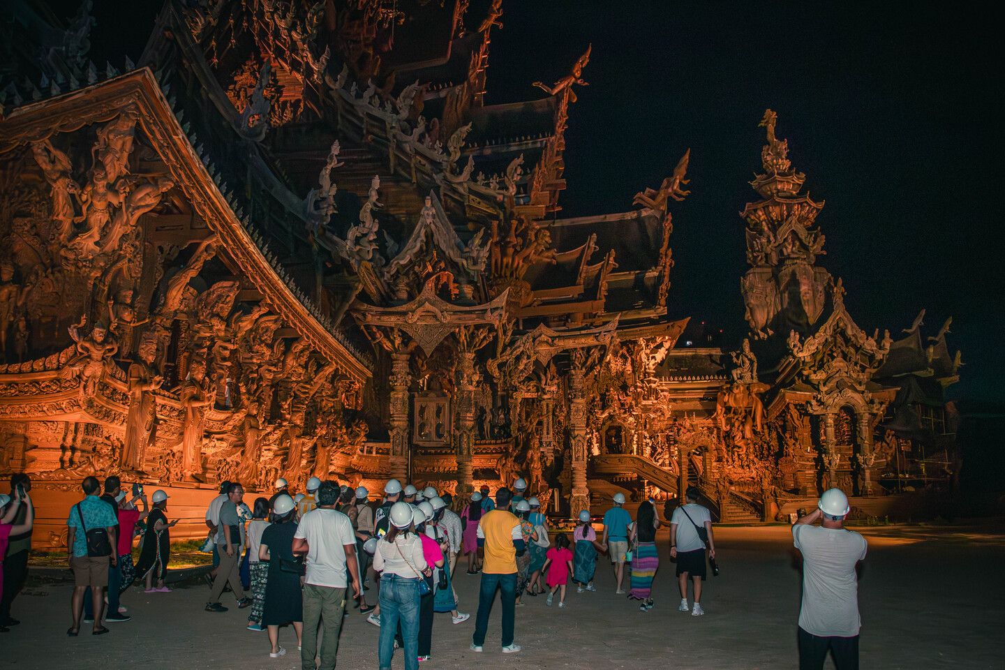Imagen del tour: El Santuario de la Verdad Pattaya