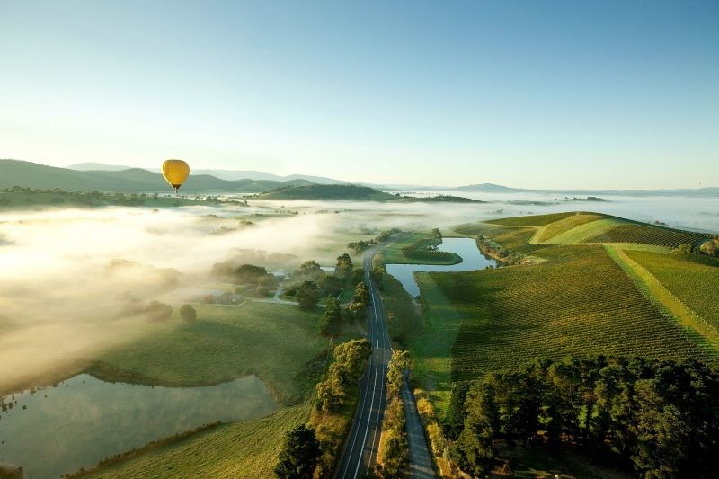 Imagen del tour: Vuelo en globo aerostático Yarra Valley y desayuno con champán opcional