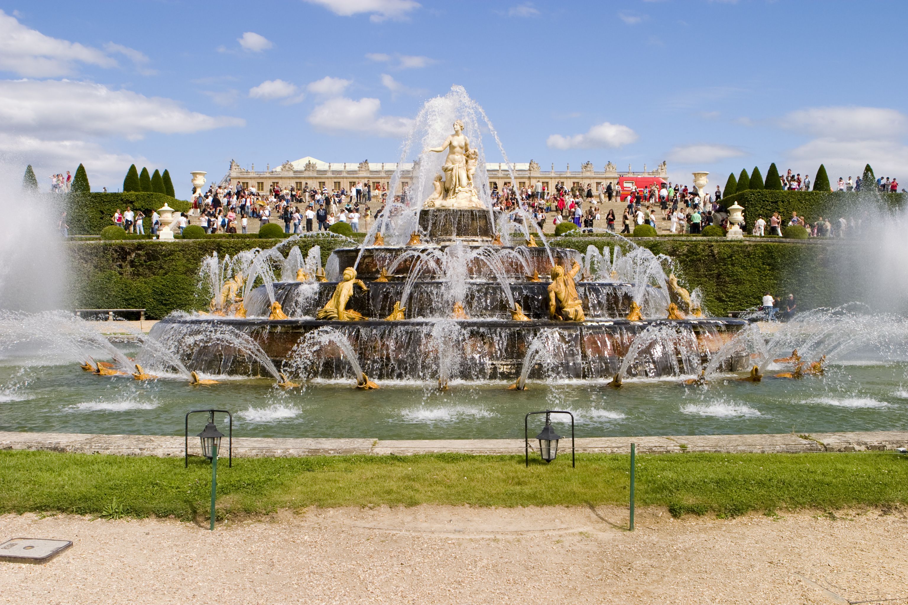 Imagen del tour: Palacio de Versalles, jardines, terrenos: Jardines musicales o fuentes danzantes