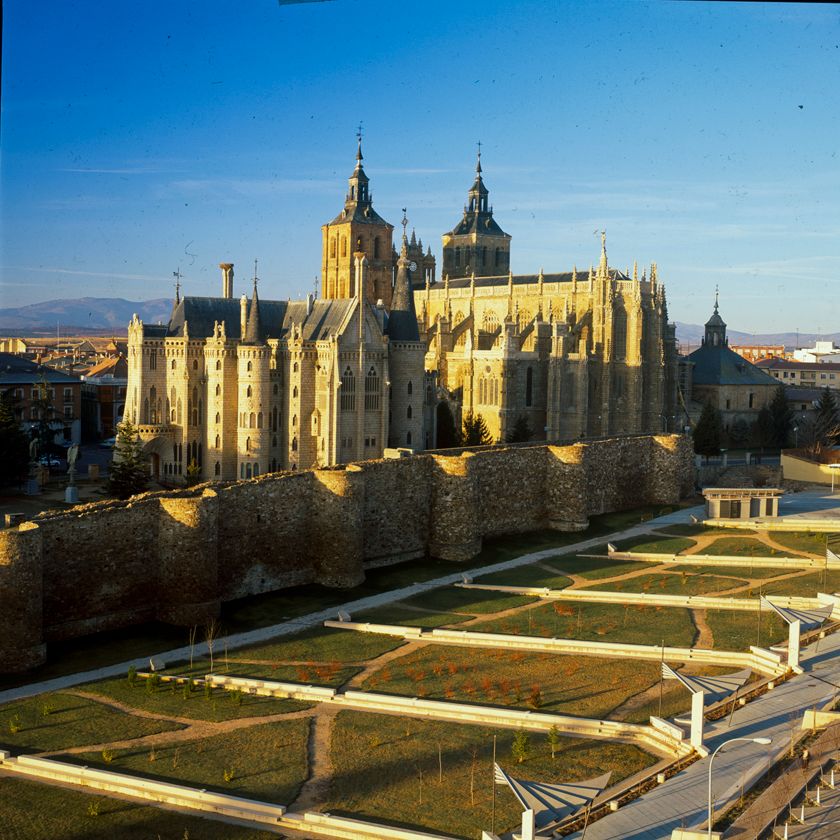 Imagen del tour: Palacio de Gaudí: Tour guiado