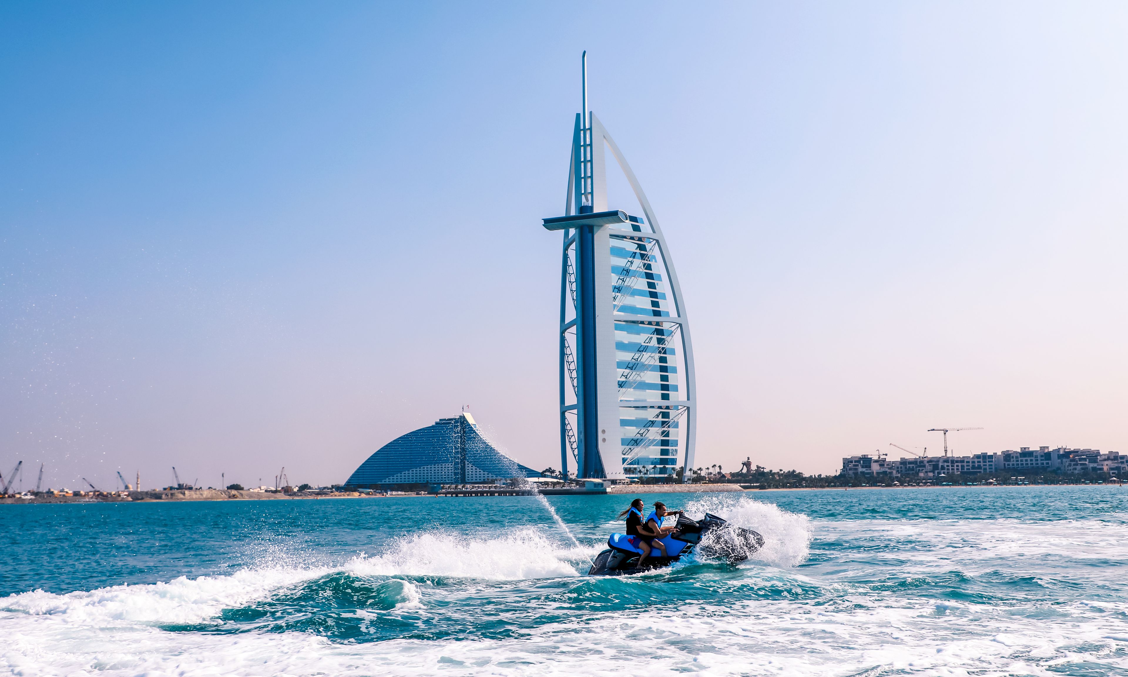 Imagen del tour: Moto acuática de Dubai: Burj Al Arab, Burj Khalifa y Atlantis