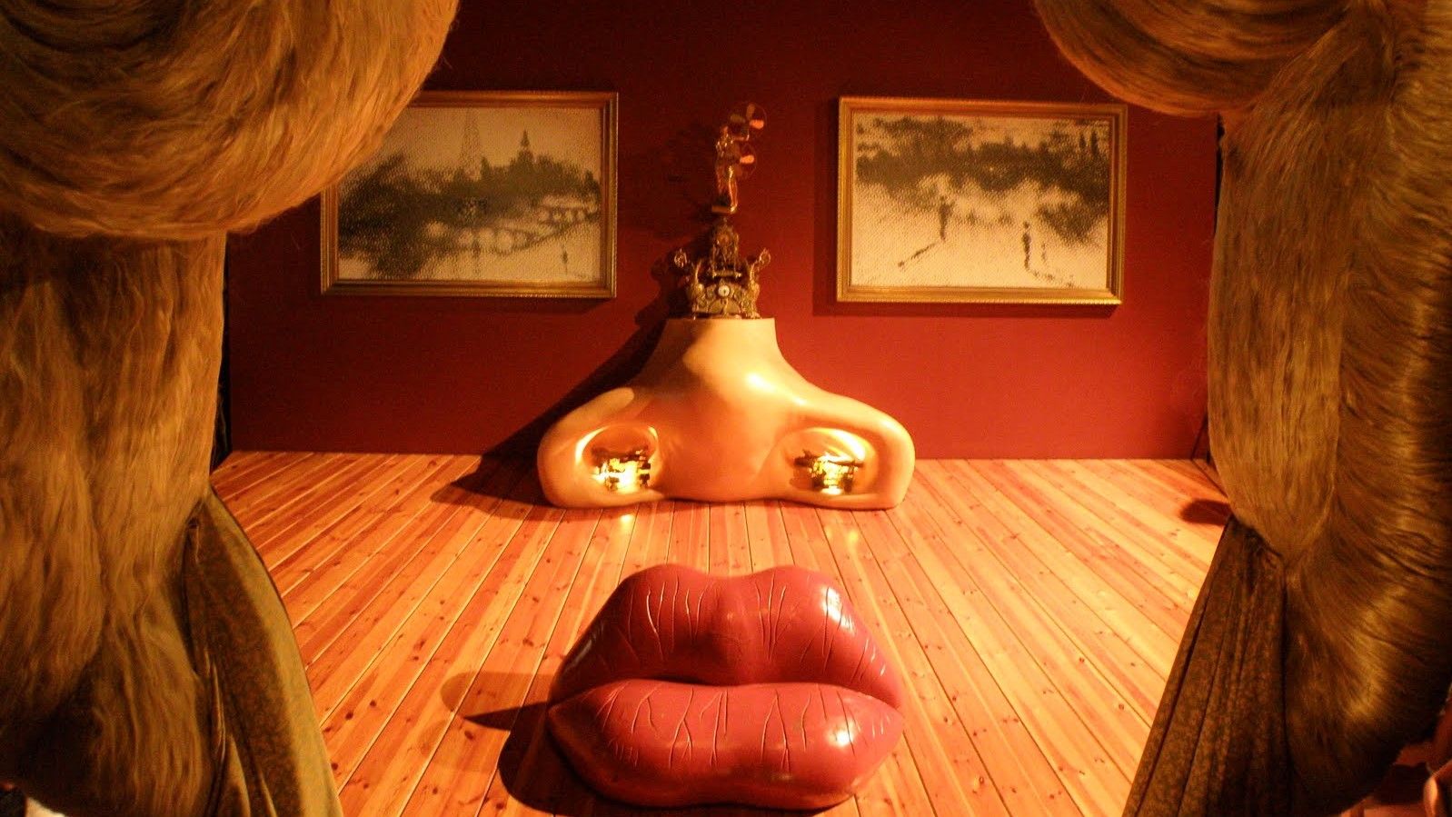 Imagen del tour: Teatro-Museo y Casa Dalí: Excursión en grupo reducido desde Barcelona y transporte al hotel