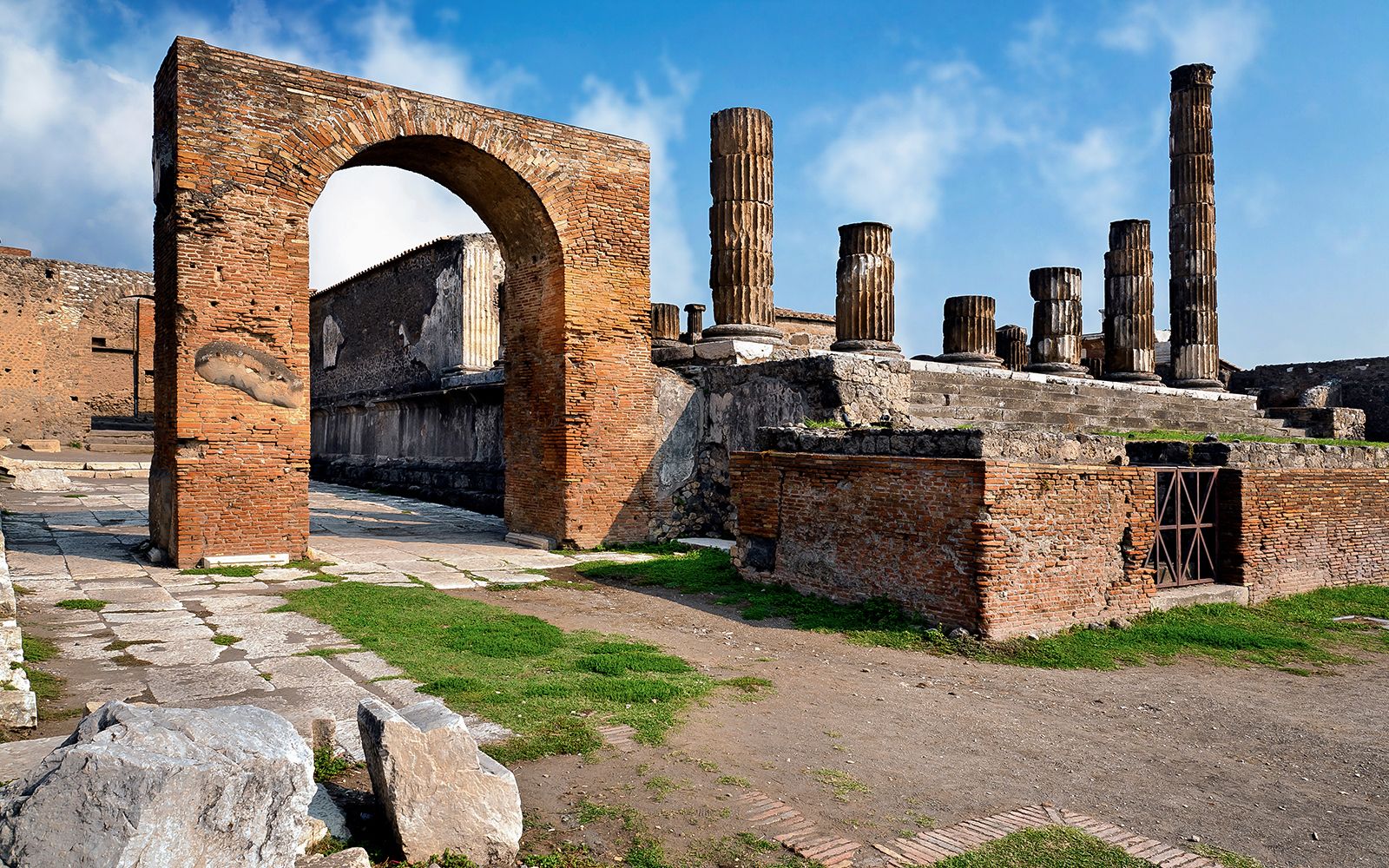 Imagen del tour: Desde Pompeya/Nápoles: tour guiado a Pompeya y Herculano con arqueólogo