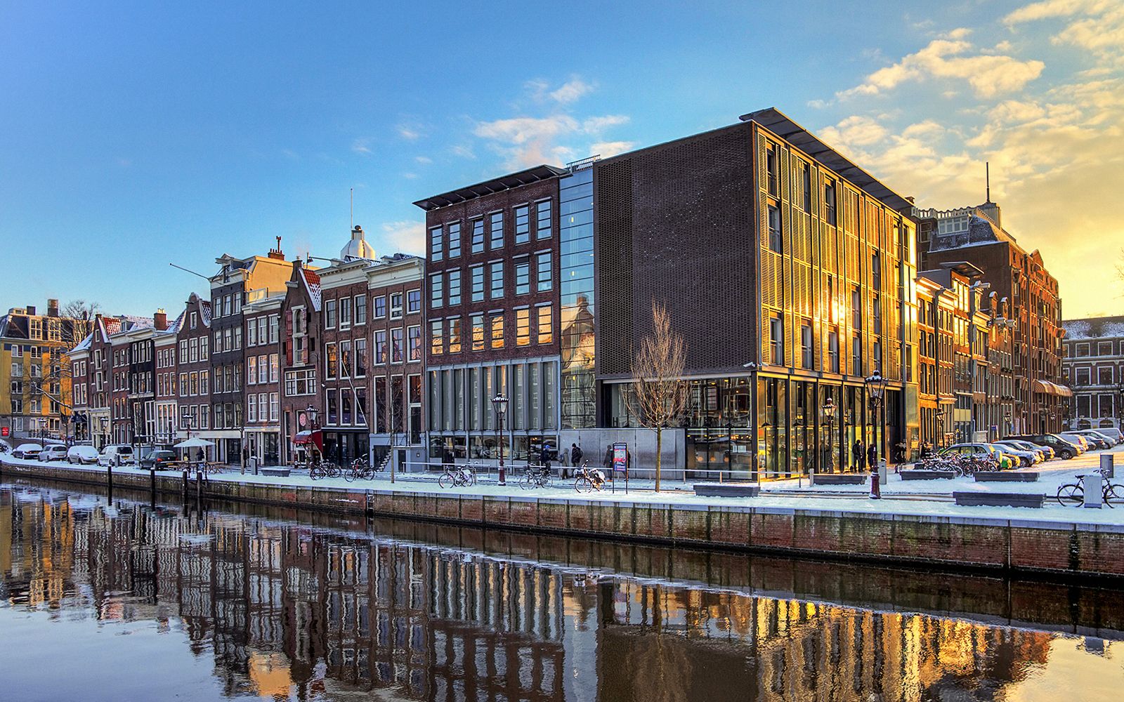 Imagen del tour: Ámsterdam: tour a pie sobre la vida de Ana Frank con entrada al Museo Judío y a la Sinagoga