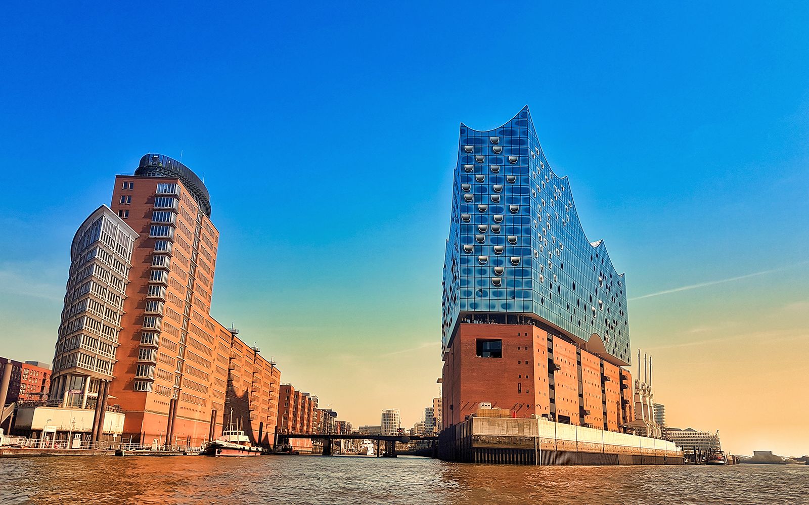 Imagen del tour: Tour of Elbphilharmonie With Störtebeker Beer