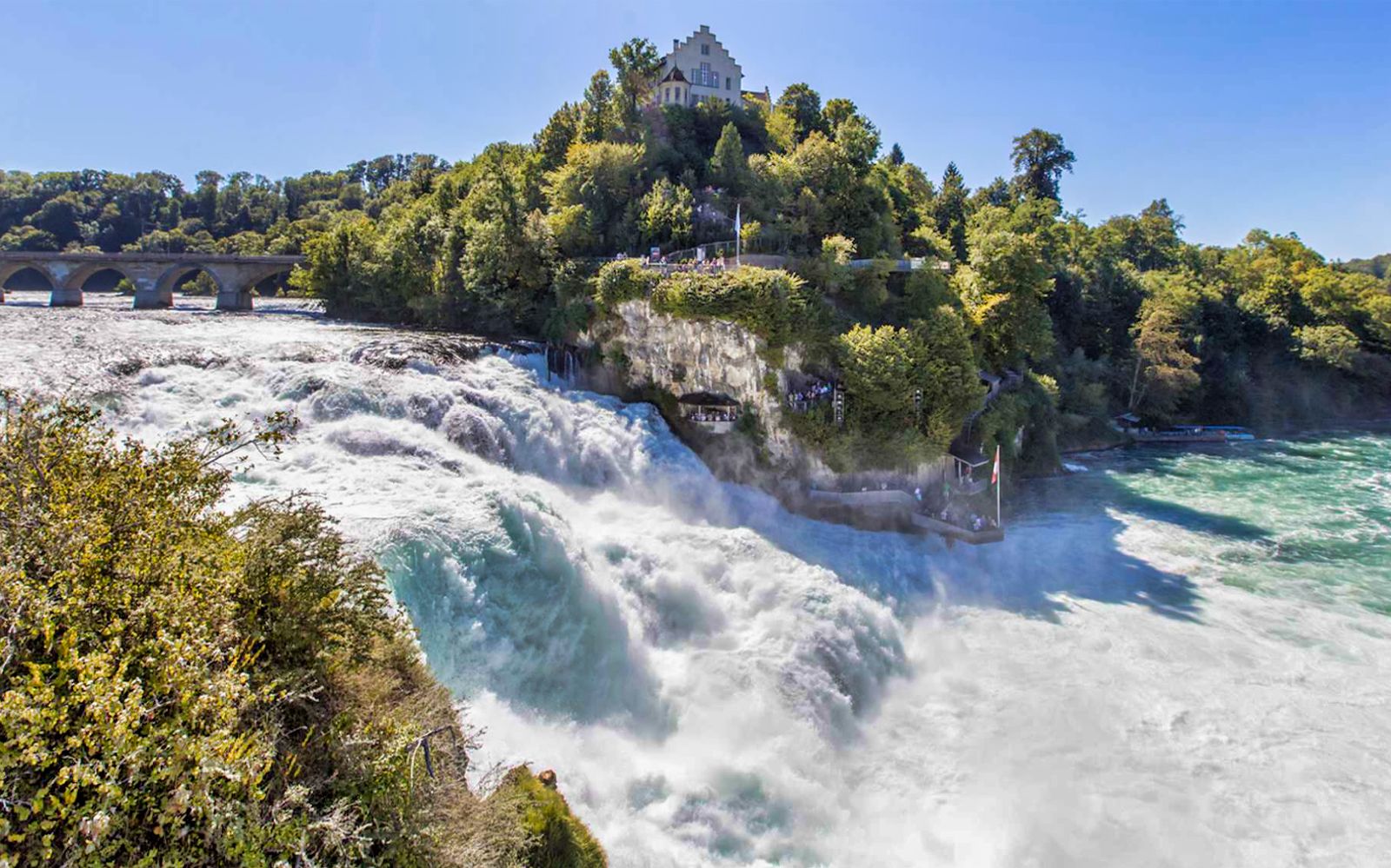 Imagen del tour: 4-Hour Guided Tour of Rhine Falls & Laufen Castle from Zürich