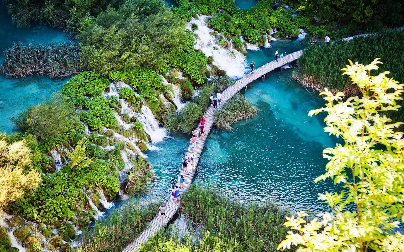 Imagen del tour: Entradas al Parque Nacional de los lagos de Plitvice con tren panorámico y paseo en barco