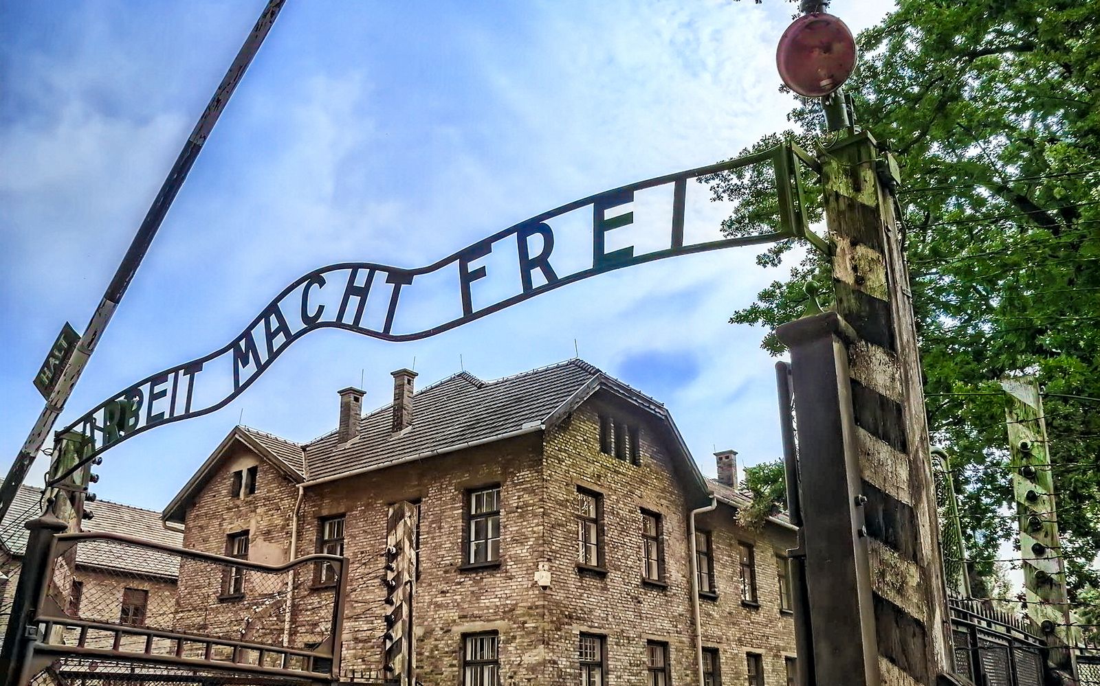 Imagen del tour: Desde Varsovia: excursión Auschwitz-Birkenau con transporte en tren Premium