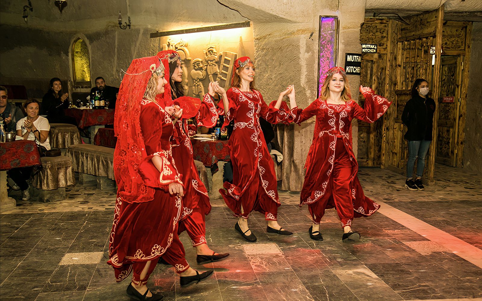 Imagen del tour: Ticket for Turkish Night in a Cave Restaurant in Cappadocia with Transfer