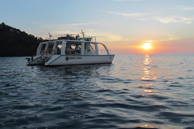 Imagen del tour: Paseo en catamarán y snorkel en Manuel Antonio