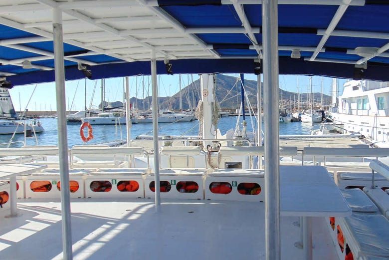 Imagen del tour: Paseo en catamarán con barbacoa