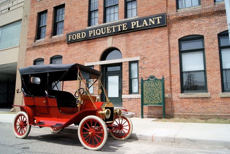 Imagen del tour: Entrada a la planta Ford Piquette Avenue